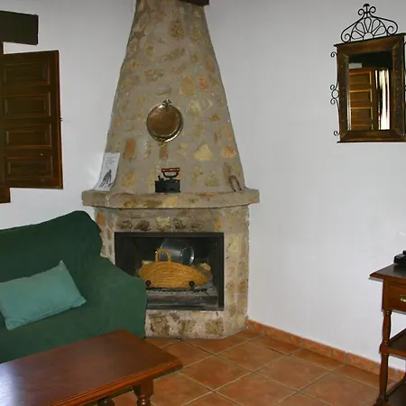 La Loma Del Carrascal * Hornos